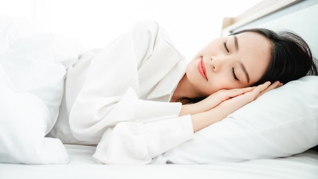 Best Sleep Positions to Solve Various Health Problems